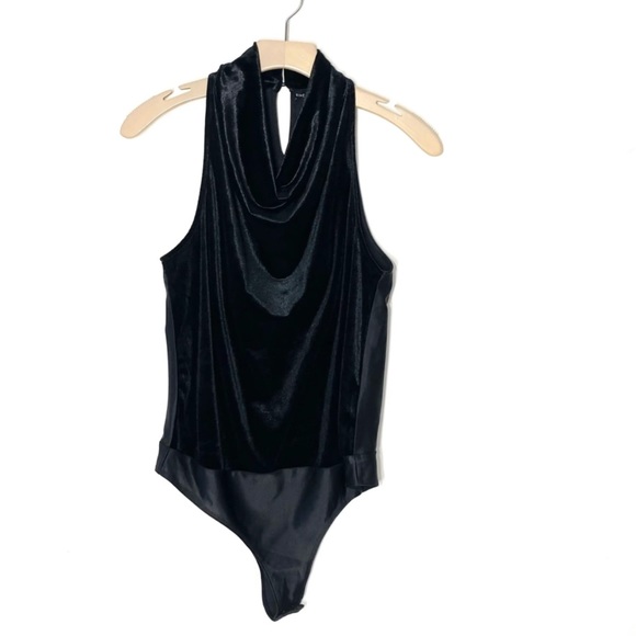 Sincerly Jules Tops - NWT Sincerely Jules Black Velvet Sleeveless drop neck bodysuit in size large
